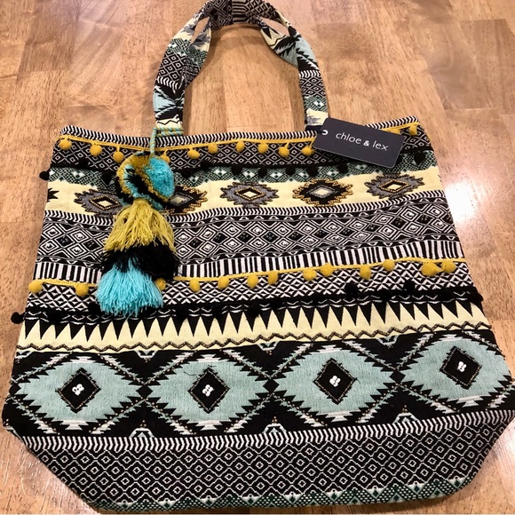 Striped tote with tassel - Picture 8 of 8